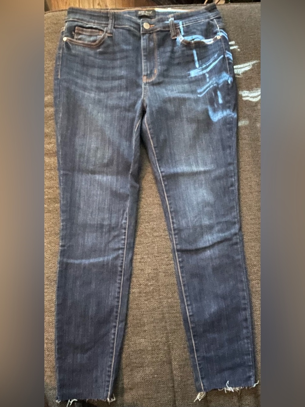 Women’s Dark Blue capris